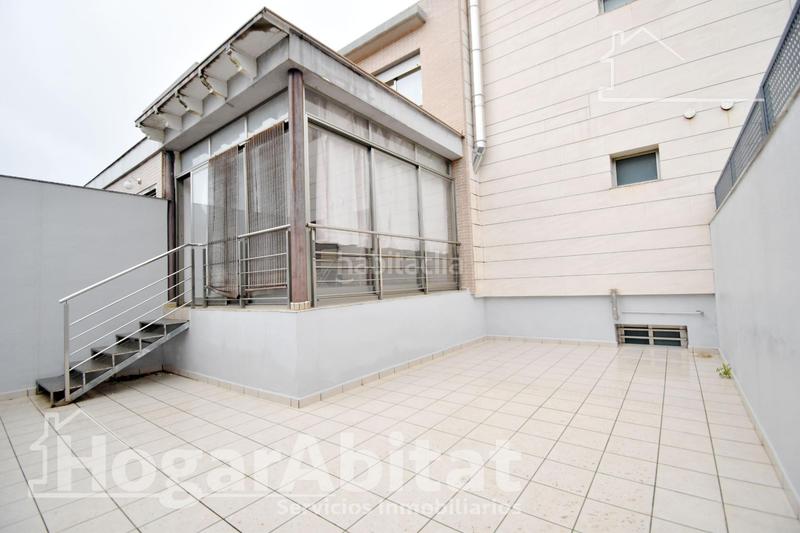 Foto 95384dc4-6102-4929-8b89-81e46e9a8b51. Reihenhaus mit heizung parking in Park Nord - Casona Gandia