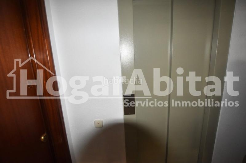 Foto 182c40d1-028e-4e31-aec9-f2928a8ade93. Piso amplio con gran terraza y garaje junto a nuevo centro en Valencia