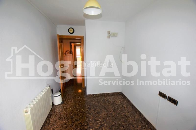 Foto 2576df04-a97b-451f-97a4-65fc5f5354b9. Piso amplio con gran terraza y garaje junto a nuevo centro en Valencia