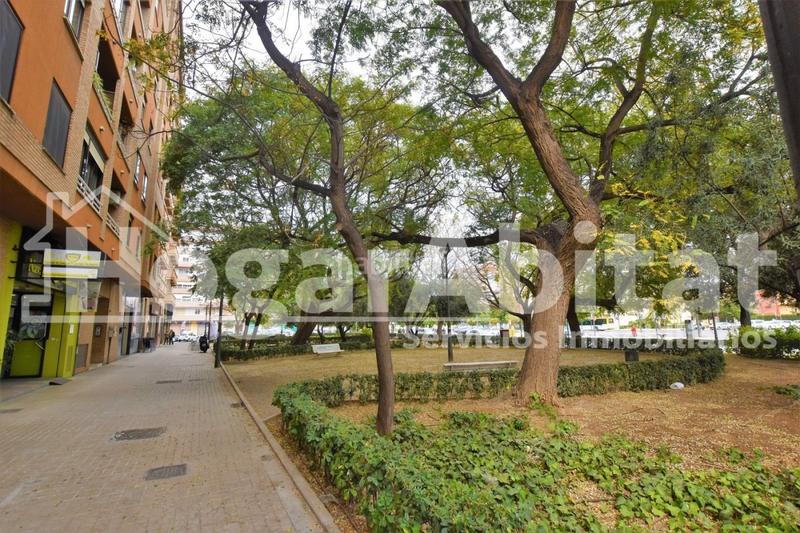 Foto 2f323ac2-e0c7-4f9a-81cb-6d9e05fbc786. Piso amplio con gran terraza y garaje junto a nuevo centro en Valencia