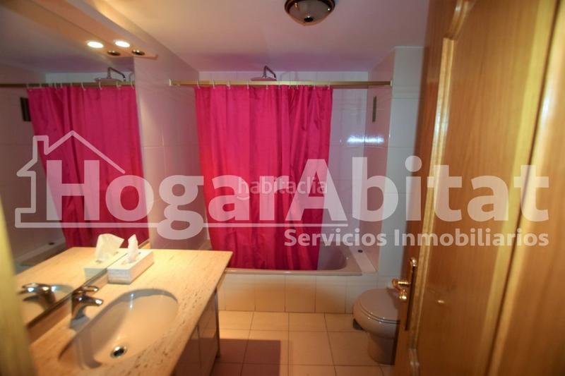 Foto 5366f7ce-1b0f-49c4-88e2-8b4efa4d788c. Piso amplio con gran terraza y garaje junto a nuevo centro en Valencia