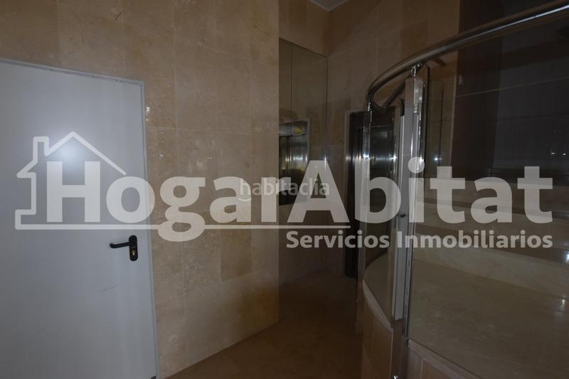 Foto 5dded661-8fde-4c03-9a3d-e3e0d22043b2. Piso amplio con gran terraza y garaje junto a nuevo centro en Valencia
