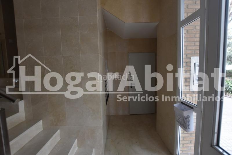 Foto a83822fa-73c1-4823-83ba-1b662eb7ed2e. Piso amplio con gran terraza y garaje junto a nuevo centro en Valencia