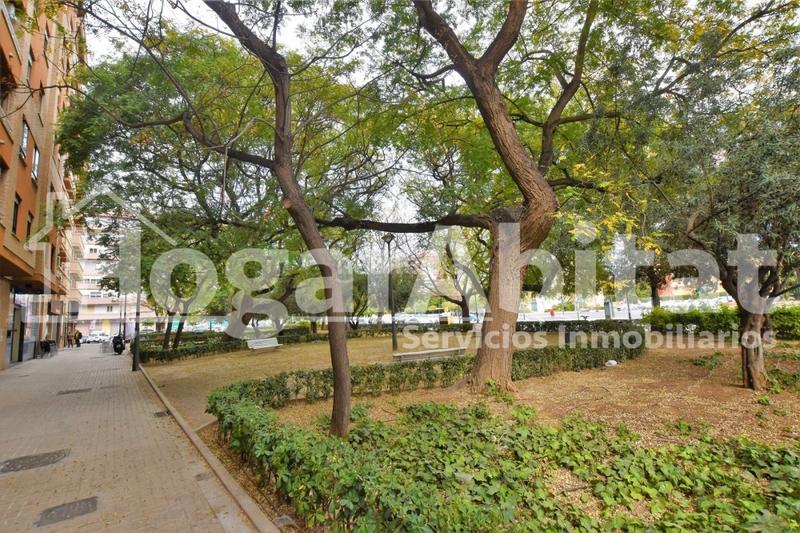 Foto fc44578d-8142-4550-814d-c4fa9a8100e9. Piso amplio con gran terraza y garaje junto a nuevo centro en Valencia