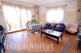 Xalet a Cumbres de Calicanto. Chalet totalmente reformado con piscina, garaje y gran terraza