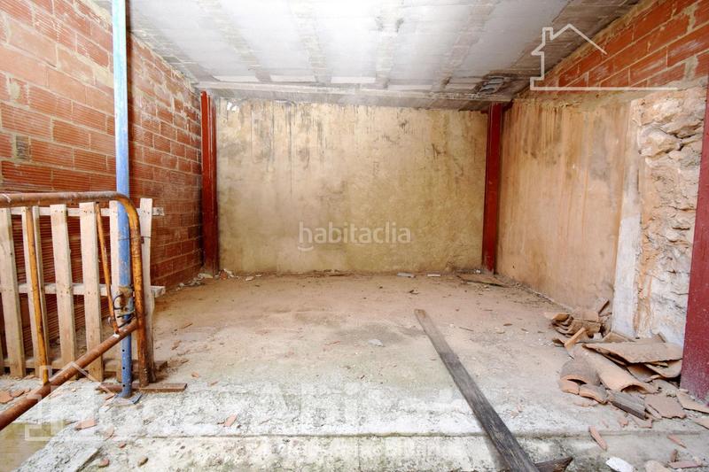 Foto 354b5a5c-d827-40c8-b7b3-6d877141d5aa. Casa amb aparcament a Cheste