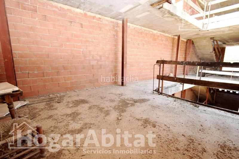 Foto c5be1946-5ca2-44a8-86f3-98a4108e2a64. Casa amb aparcament a Cheste