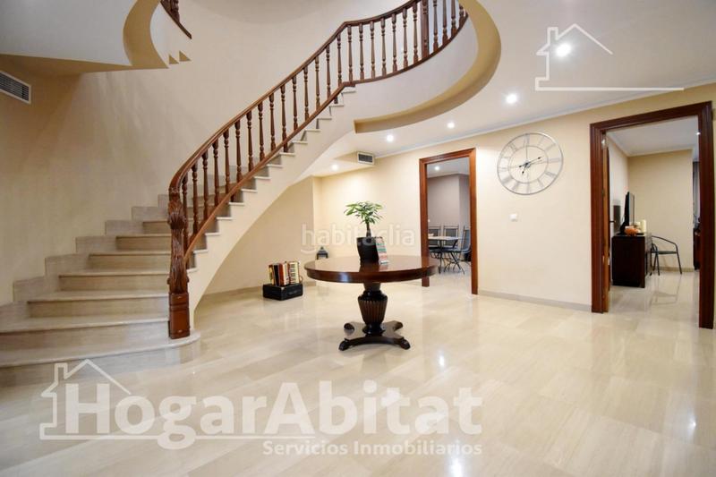 Foto 9feb3624-1d46-4787-b537-6fe1cfd0ab77. Haus mit heizung parking in Almoines