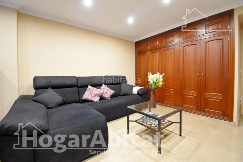 Foto a319594f-3cd6-4e97-bce8-f4567e7dd350. Haus mit heizung parking in Almoines