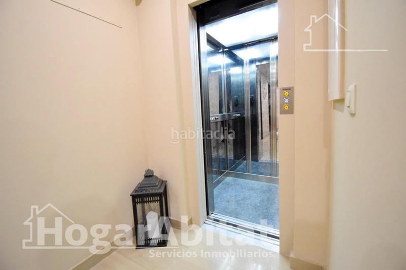 Foto c8cc1e35-a856-4aa9-bc86-35075186e700. Haus mit heizung parking in Almoines