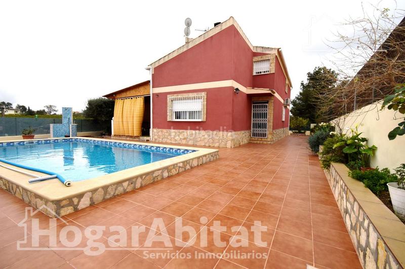 Foto 8285ab21-0b71-480c-830f-cdc76847d179. Xalet amb calefacció aparcament piscina a Monserrat