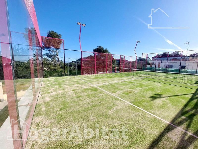 Foto 65dadce6-42e5-42e4-a3f0-be0828863ec8. Xalet amb calefacció aparcament piscina a Godelleta