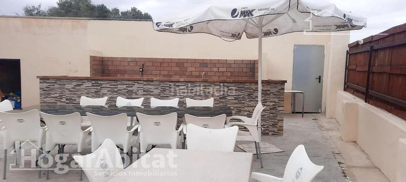 Foto 945564a4-90c4-43fe-a5e4-5f381a7f8e37. Xalet amb calefacció aparcament piscina a Godelleta