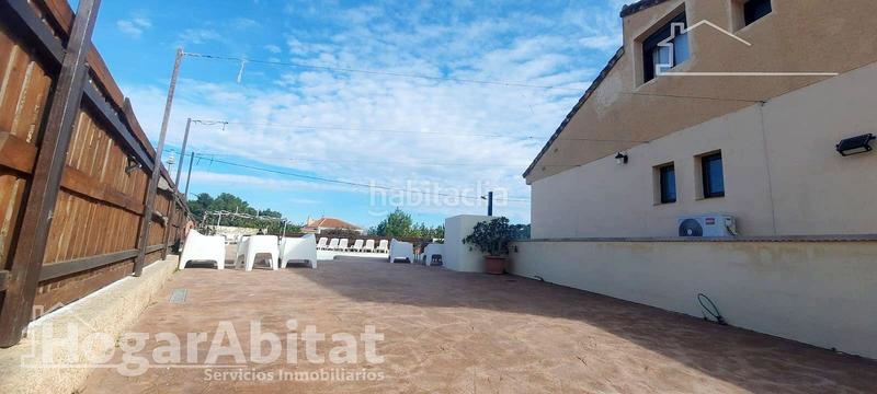 Foto a013cc39-431f-48cb-ae08-3857be6cd44d. Xalet amb calefacció aparcament piscina a Godelleta