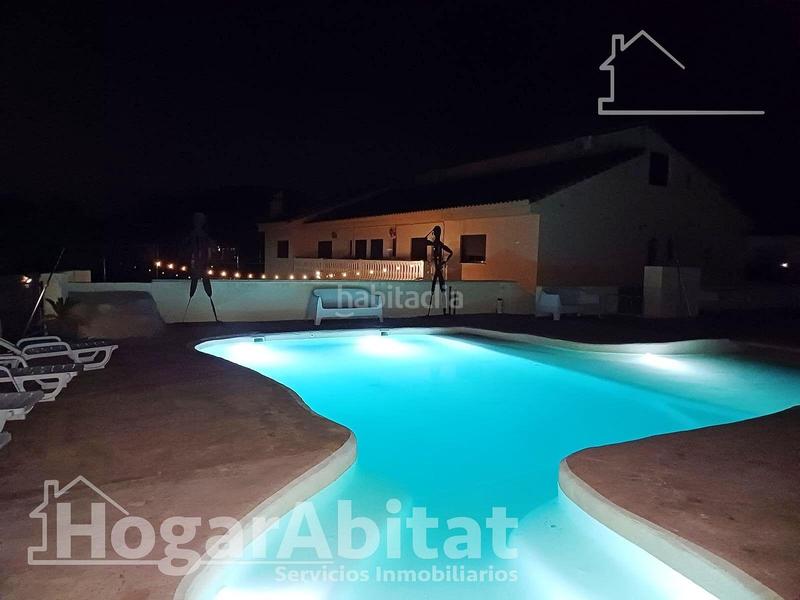 Foto df26eadb-1cd0-481c-9bc5-9b7ac75709d0. Xalet amb calefacció aparcament piscina a Godelleta