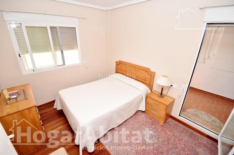 Foto d966b4cd-4403-4a33-8942-57f5cd9f931f. Xalet amb calefacció aparcament piscina a Cumbres de Calicanto Torrent