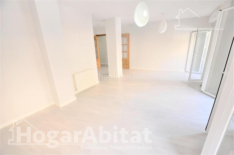 Foto 98b7d571-de78-40ad-82f3-28ac038a33d0. Piso totalmente reformado! impecable, luminoso y exterior con balcón en Valencia