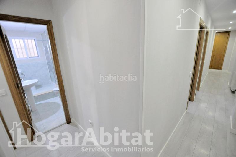 Foto b4b29a6b-0b3e-40b6-b2b0-b92d3d67915e. Piso totalmente reformado! impecable, luminoso y exterior con balcón en Valencia
