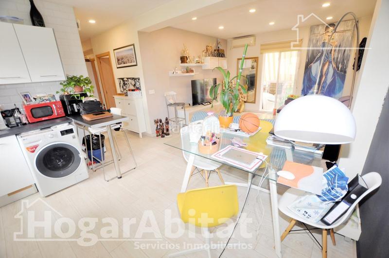 Foto cef7d04c-7039-4e1a-94d6-3d94026fb1d2. Piso totalmente reformado, impecable y muy luminoso con balcón en Valencia