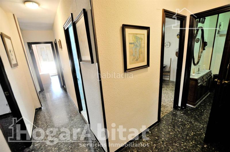 Foto 50cd31fc-35e0-40f8-b7cf-05e2e12bed33. Piso excelente ubicación! amplio, alto y exterior con balcón en Valencia