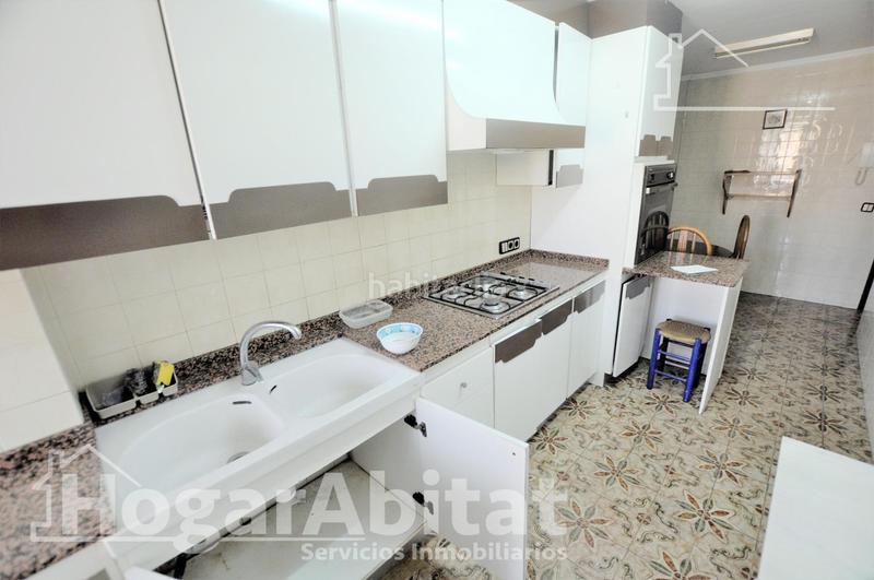 Foto 8222b0ce-9e15-4f91-bd16-2e3849e2f368. Piso excelente ubicación! amplio, alto y exterior con balcón en Valencia