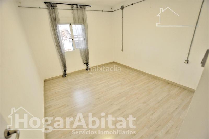 Foto 964823d1-1176-43ed-851c-671885fbadb3. Piso exterior, acogedor y reformado con amplio balcón en Picassent