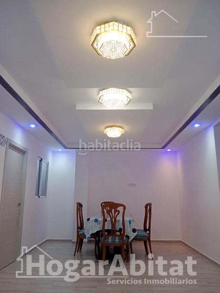 Foto 1b7358bc-00dd-4fe3-977b-99d5d8b977e4. Piso muy amplio y reformado junto al centro de salud en Alzira