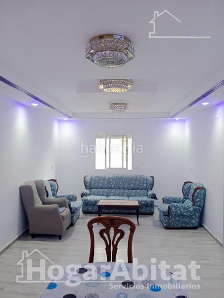 Foto 3d3bd308-d87c-47f0-94db-d6796b2eb4a3. Piso muy amplio y reformado junto al centro de salud en Alzira