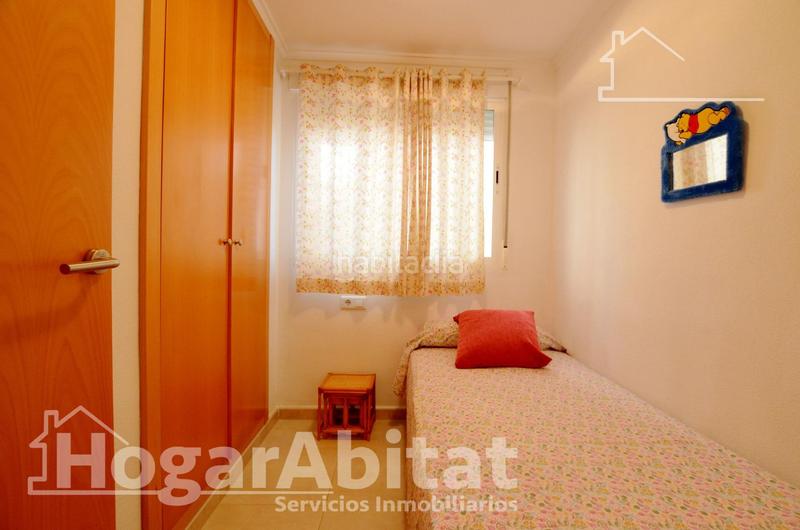 Foto 1db18c99-5447-4639-a1fd-8c4fa833f571. Piso playa de daimuz! bajo esquinero y luminoso con parking y gran terraza en Daimús