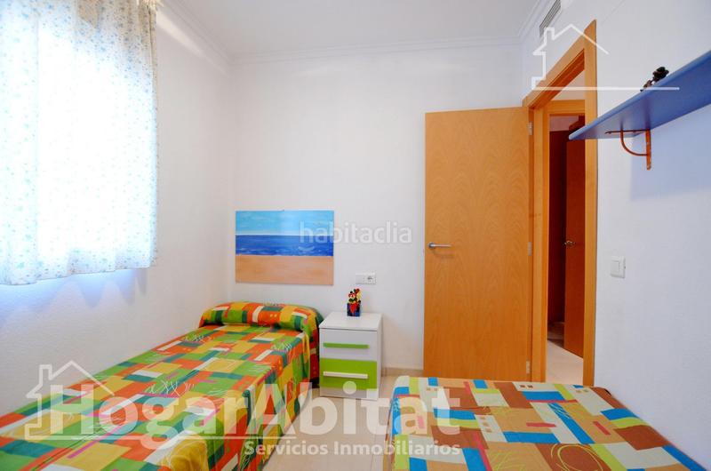 Foto 71d4b091-3fd3-4c0a-8ea9-513742858c3a. Piso playa de daimuz! bajo esquinero y luminoso con parking y gran terraza en Daimús