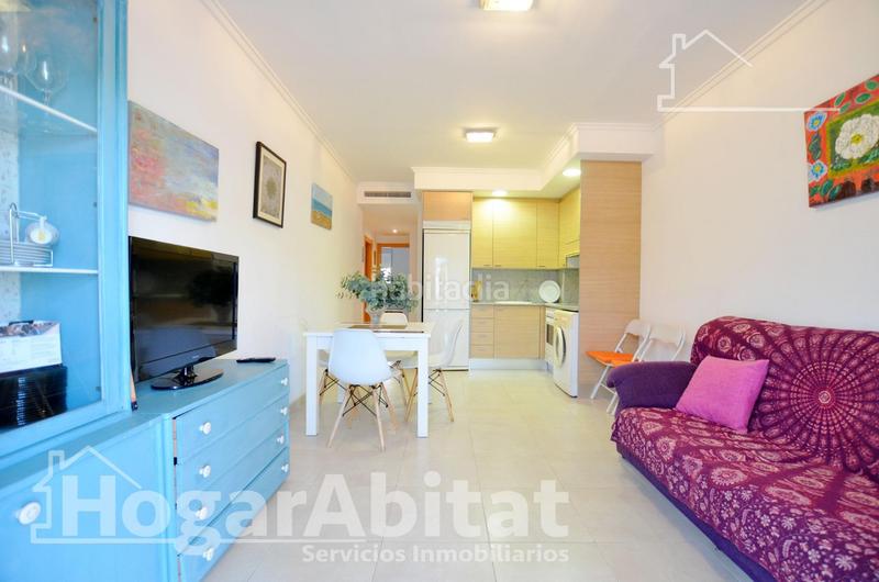 Foto c3be98ec-b5f6-4e56-b117-2b68080885db. Piso playa de daimuz! bajo esquinero y luminoso con parking y gran terraza en Daimús
