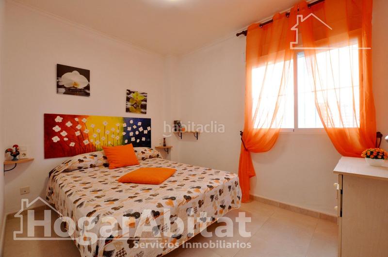 Foto fad0e225-8577-4a7f-a6ff-20356c5d173a. Piso playa de daimuz! bajo esquinero y luminoso con parking y gran terraza en Daimús