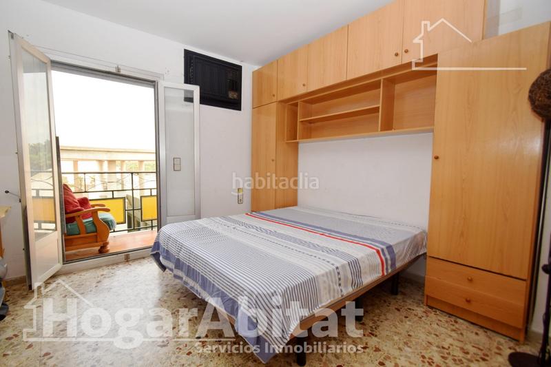 Foto 004de100-17ec-4006-9214-62a3e6b85d12. Ático  semireformado con dos trasteros, terraza y barbacoa en Catarroja