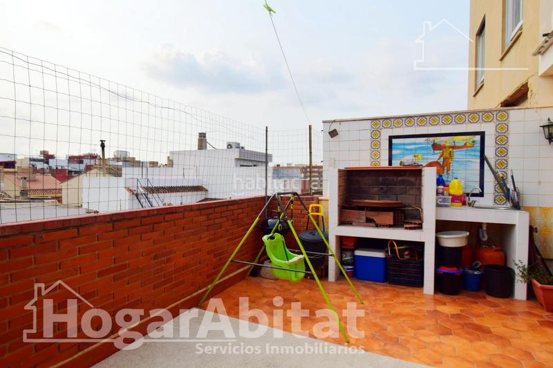Foto 07c2b102-5b44-4546-9766-99bddce2bbc3. Ático  semireformado con dos trasteros, terraza y barbacoa en Catarroja