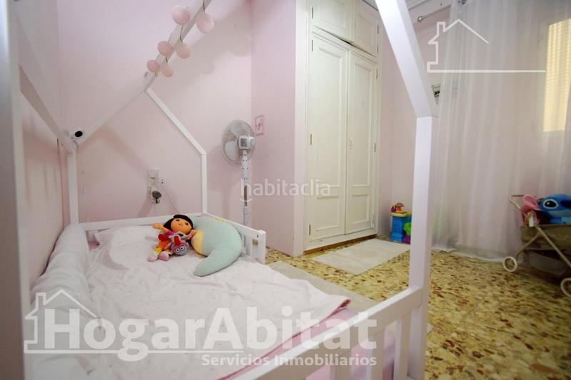 Foto 09ba2dc1-825c-4a20-9148-e9735d29aa6f. Ático  semireformado con dos trasteros, terraza y barbacoa en Catarroja