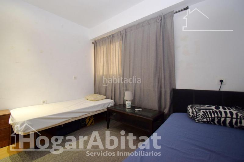 Foto 15a58f37-e6bc-434e-bd4d-106100ab1d2f. Ático  semireformado con dos trasteros, terraza y barbacoa en Catarroja