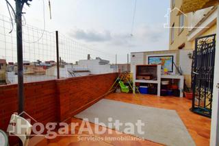 Attico in Catarroja. Ático semireformado con dos trasteros, terraza y barbacoa