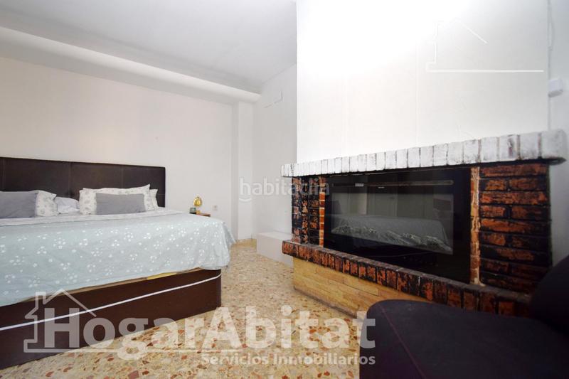 Foto 6dd871be-7460-4c35-90ba-aab7082cb231. Ático  semireformado con dos trasteros, terraza y barbacoa en Catarroja