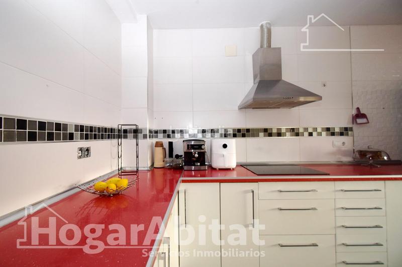Foto 863b3d2d-d6b8-46a6-a5ea-54cce9cda80b. Ático  semireformado con dos trasteros, terraza y barbacoa en Catarroja