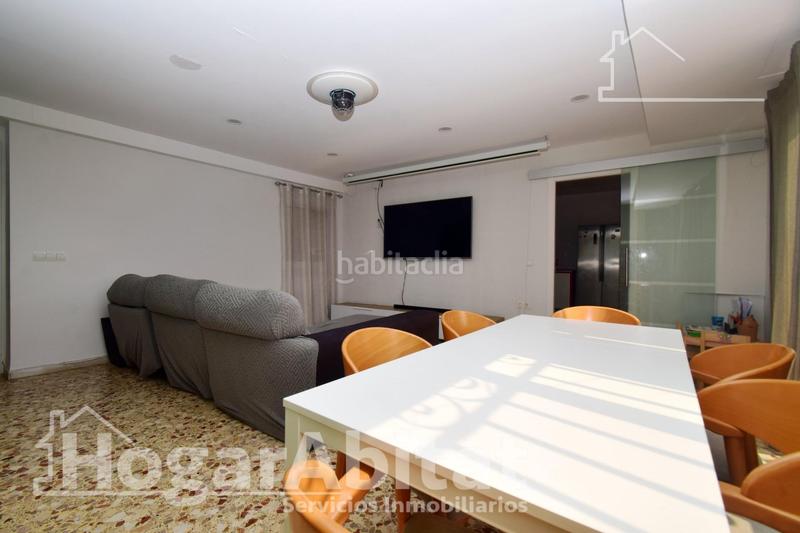 Foto c0c9472d-873e-417e-93bd-81ca90a521c2. Ático  semireformado con dos trasteros, terraza y barbacoa en Catarroja