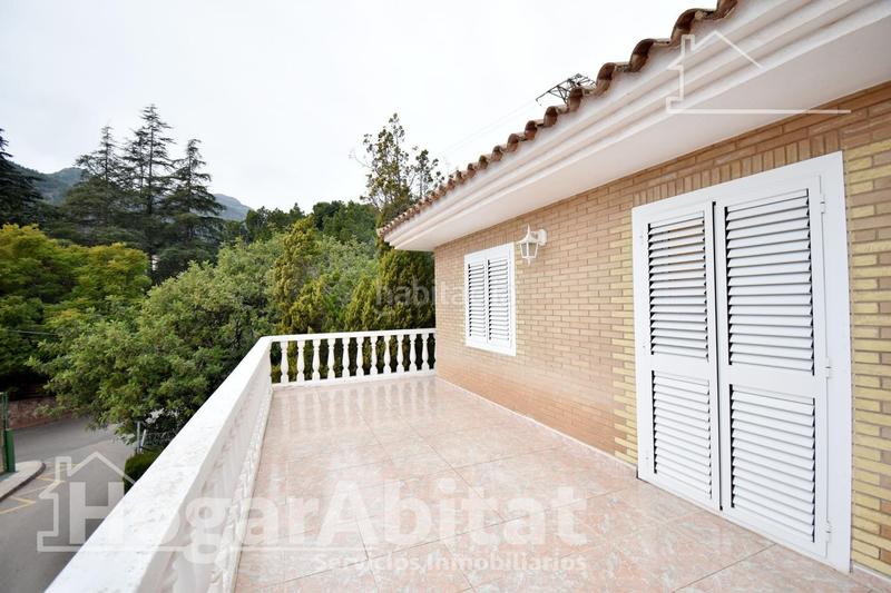 Foto d8529abd-aa5c-45c7-817e-e5237a9f4a2e. Chalet espectacular chalet de lujo con garaje, dos terrazas y parcela en Vall d´Uixó (la)