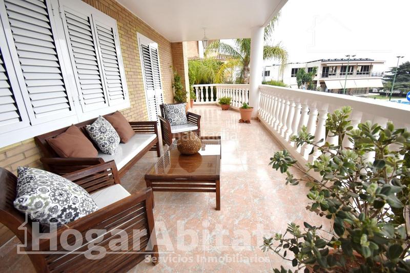 Foto f727a3dd-78cb-4733-9eee-31e2cd0e8a6f. Chalet espectacular chalet de lujo con garaje, dos terrazas y parcela en Vall d´Uixó (la)