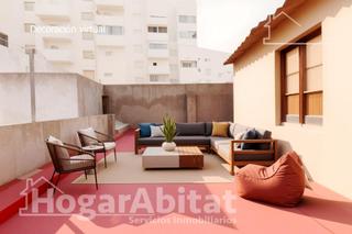 Casa a Tavernes de la Valldigna. Espaciosa casa con  dos terrazas en el centro