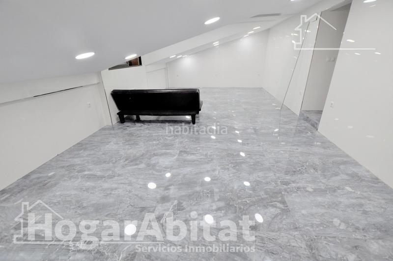 Foto 9eb32404-3e7c-4e5f-bce9-4ceb6266e305. Chalet  espectacular! reformado y amplio con piscina privada, garaje y parcela en Cheste
