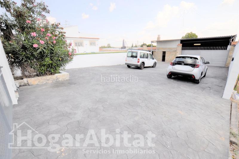 Foto bd60ddac-90f8-4d44-a7ae-c47618231498. Chalet  espectacular! reformado y amplio con piscina privada, garaje y parcela en Cheste