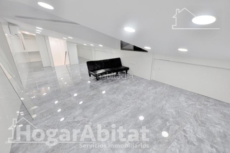 Foto c33c5d4b-d1c2-4be1-a356-49aa65562c6f. Chalet  espectacular! reformado y amplio con piscina privada, garaje y parcela en Cheste