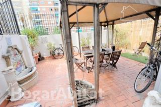 Appartement  Avenida ausiàs march. Bonito, luminoso y exterior con gran terraza y ascensor