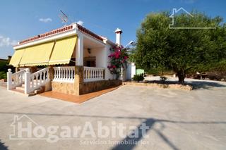 Xalet a Corral Nou-Montros-Estepar. Chalet con pisicina, garaje, terraza y barbacoa