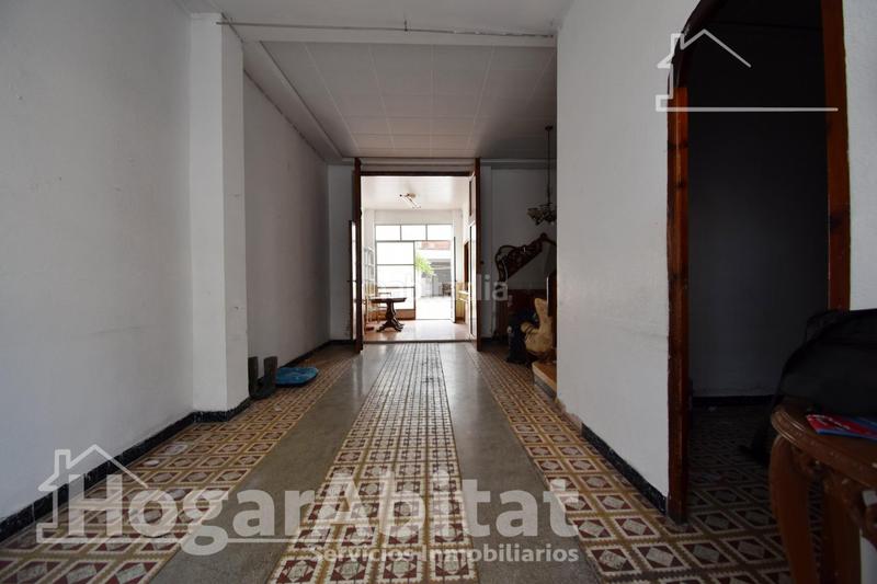 Foto f1ff7bfb-52ab-4c30-b6e2-95e3a21a412b. Casa espaciosa casa con dos terrazas en el centro en Tavernes de la Valldigna