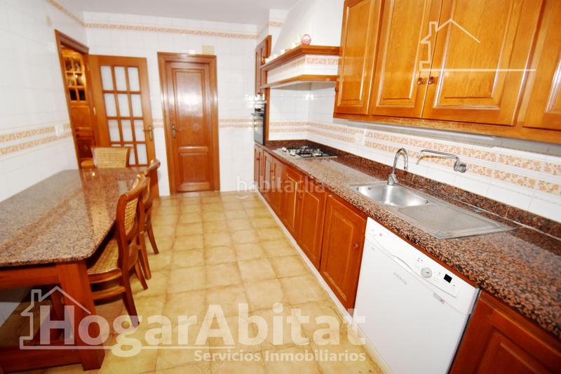 Foto 0e55f017-446a-4493-a4f2-4df4c5dd9682. Chalet gran chalet! luminoso con piscina privada, garaje y parcela en Castellón de la Plana